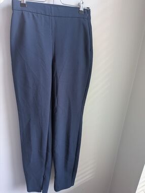 High-waisted slim-fit pants with Zipper ankle